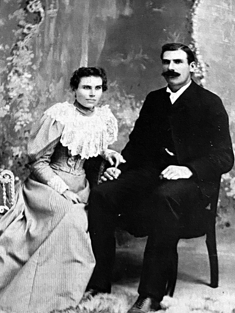 Portrait d'époque de Margaret MacAulay et Milan Bishop